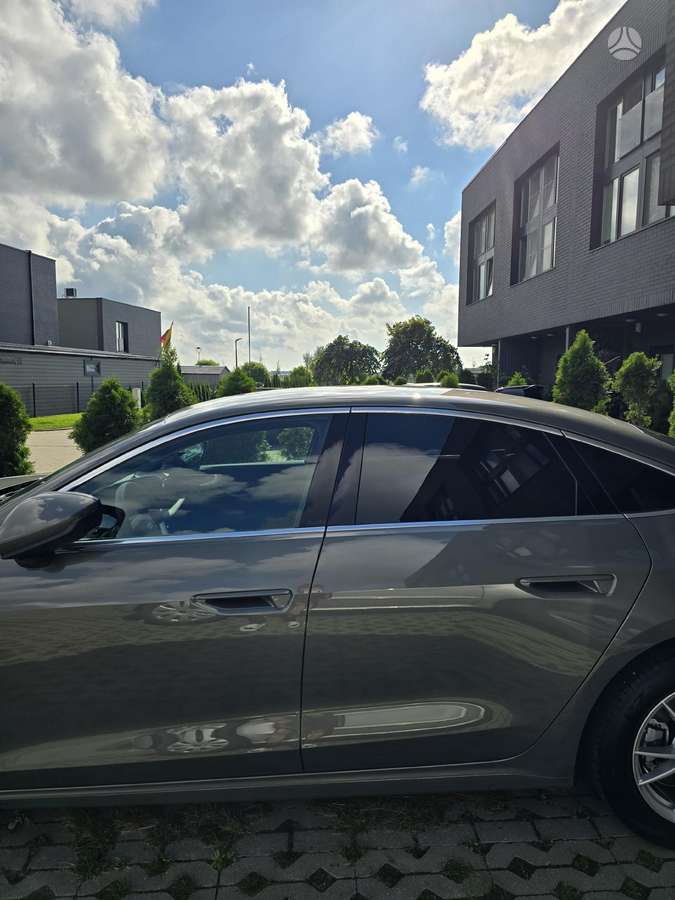 Audi A5, 2.0 l., limousine