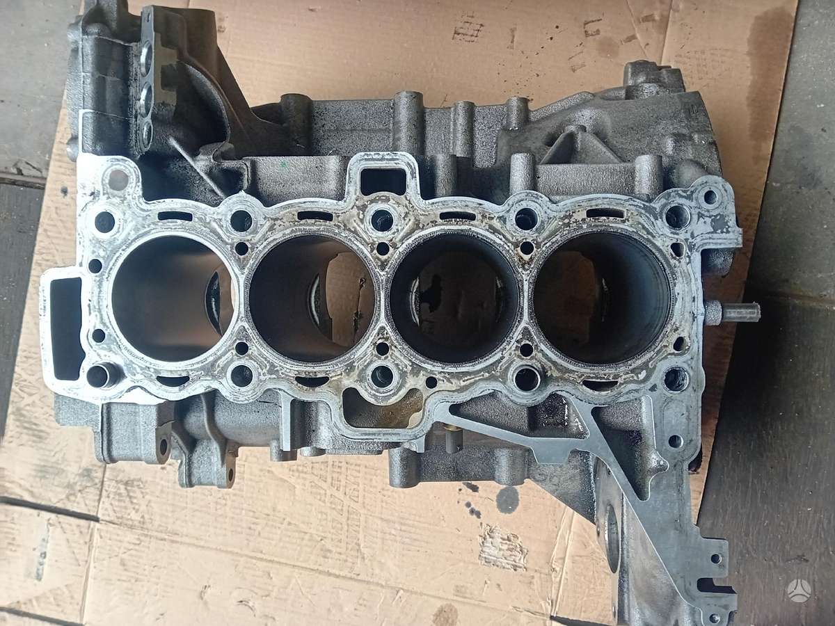 Land Rover Range Rover Velar engine parts