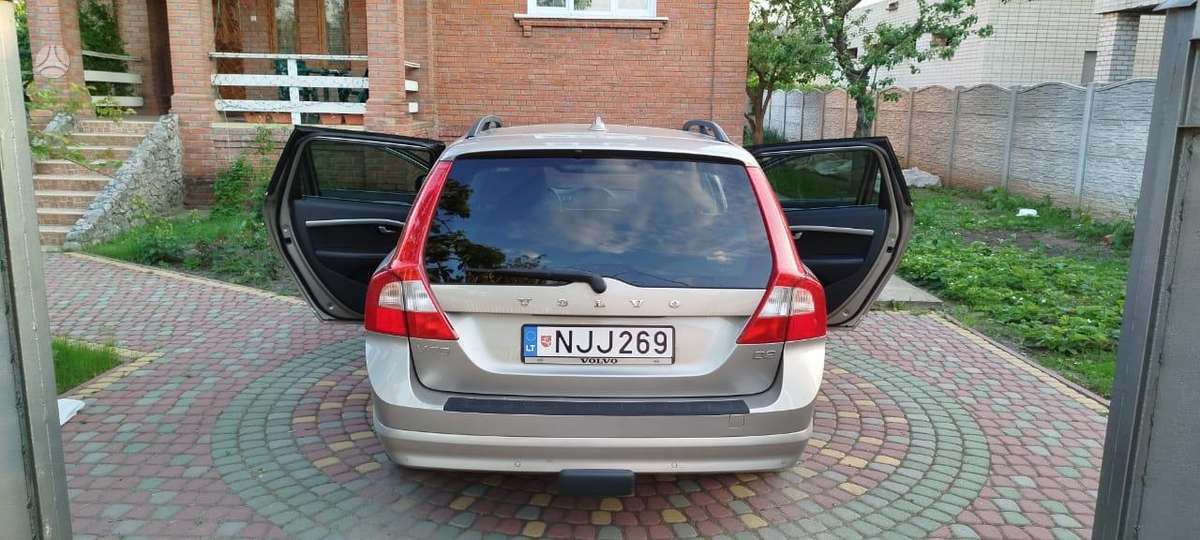 Volvo V70, 2.0 l., Универсал