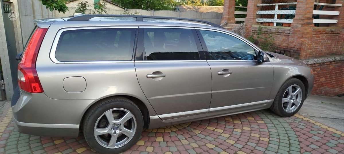 Volvo V70, 2.0 l., Универсал