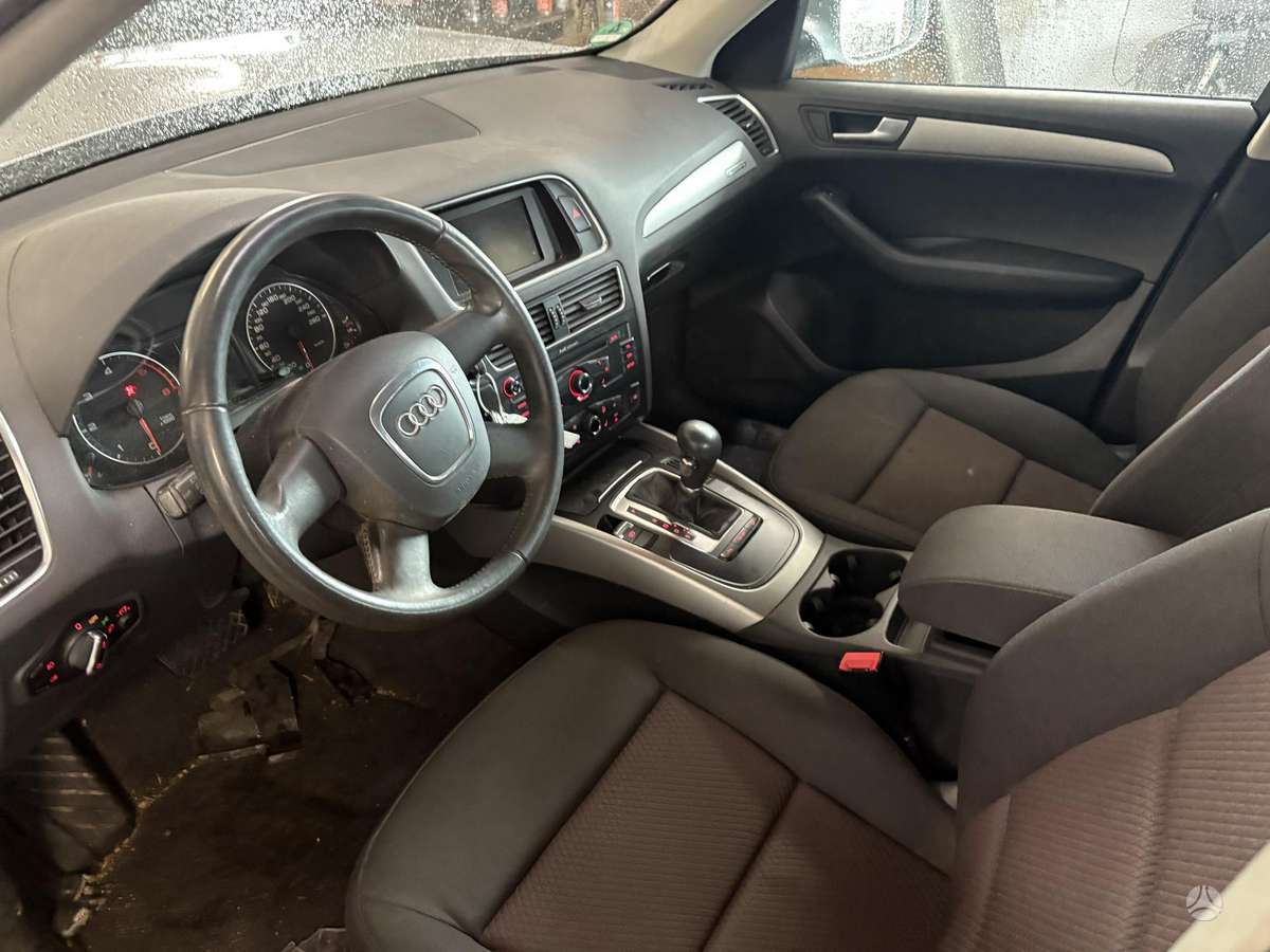 Audi Q5 37068366700