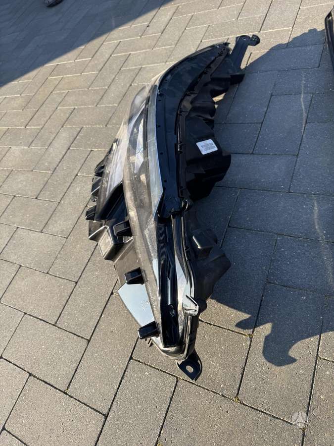 Toyota Sienna bumpers, lights