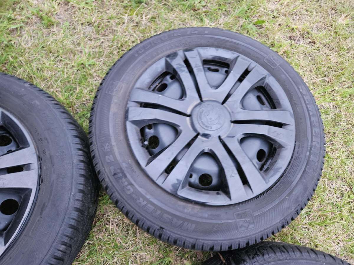 Skoda Fabia, stamped steel, R15