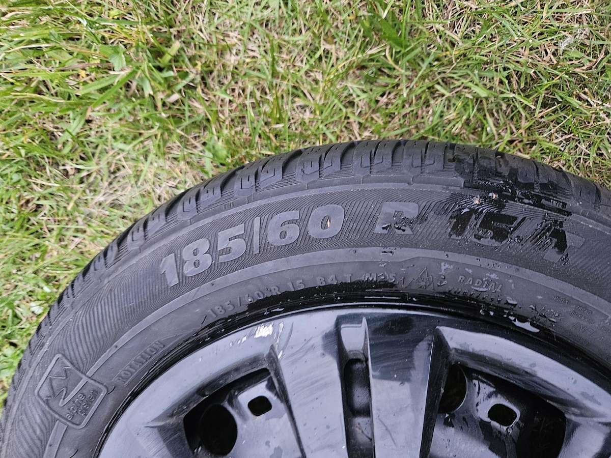 Skoda Fabia, stamped steel, R15