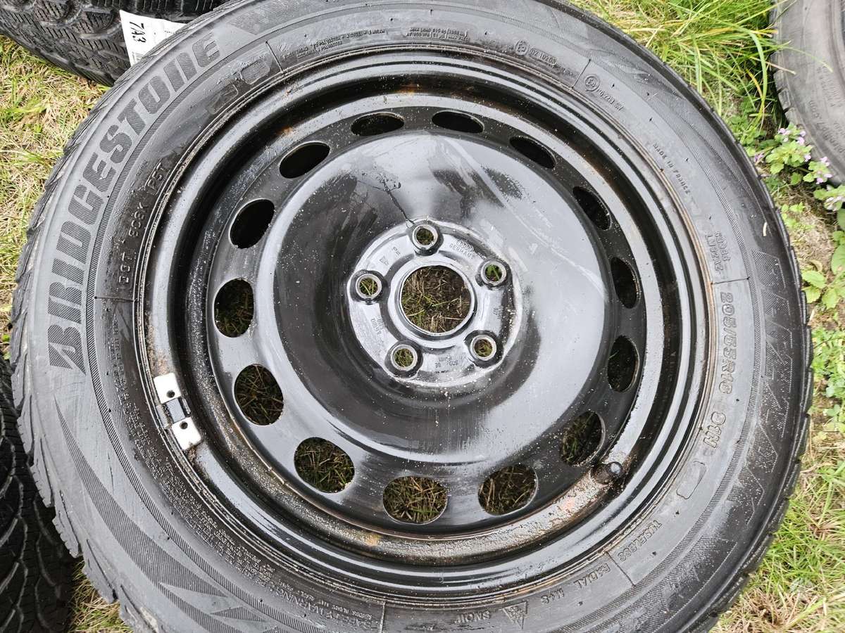 Audi A3, stamped steel, R16