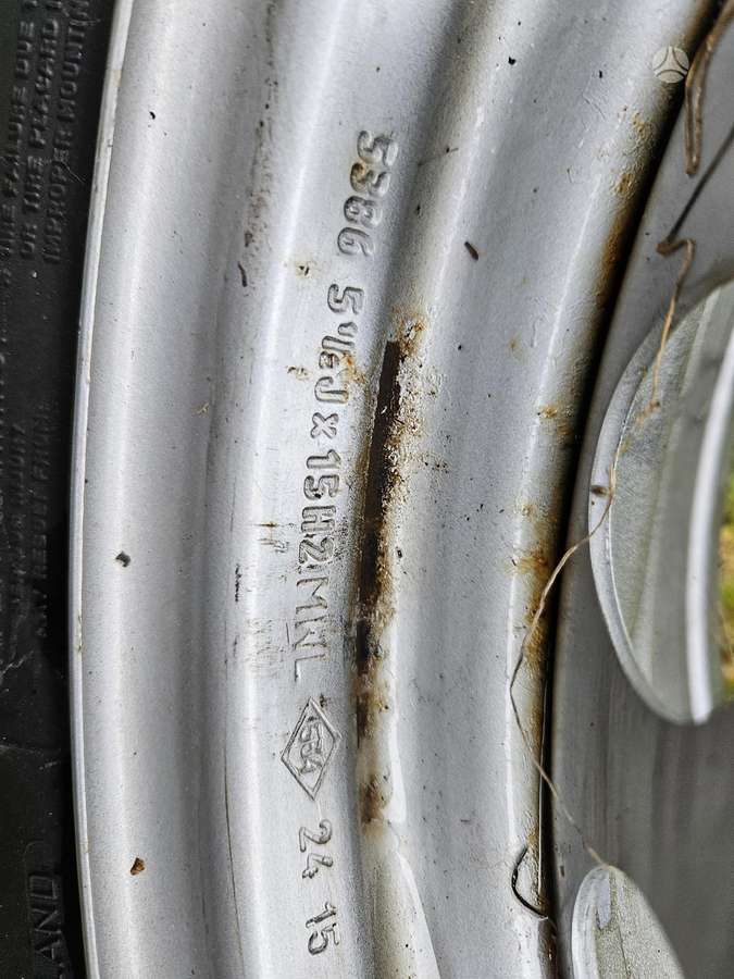Renault Clio, tērauda apzīmogoti, R15