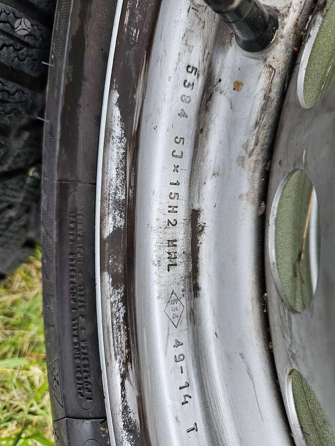 Renault Clio, tērauda apzīmogoti, R15