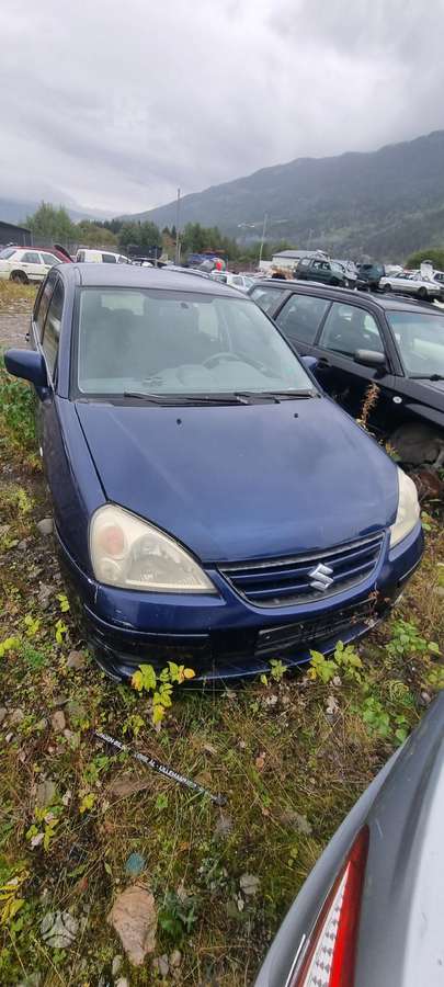 Suzuki Liana