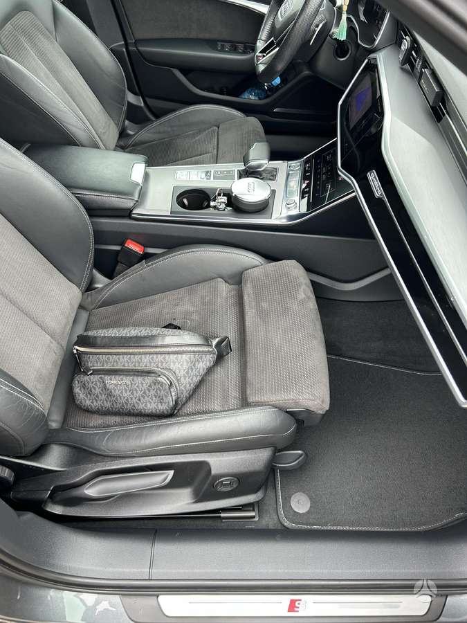 Audi A6, 3.0 l., universalas