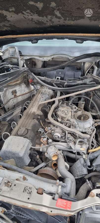 Mercedes-Benz W124