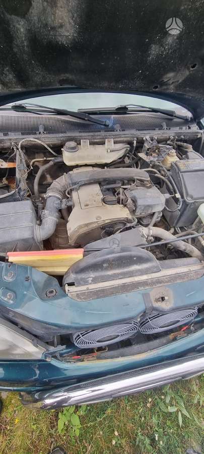 Mercedes-Benz 200