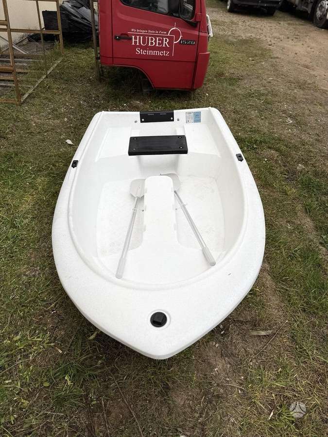 Pioner 8 Mini, пластиковые лодки