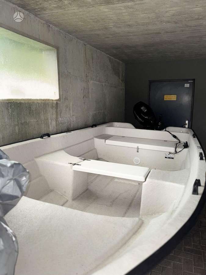 HR 445, яхты / катера