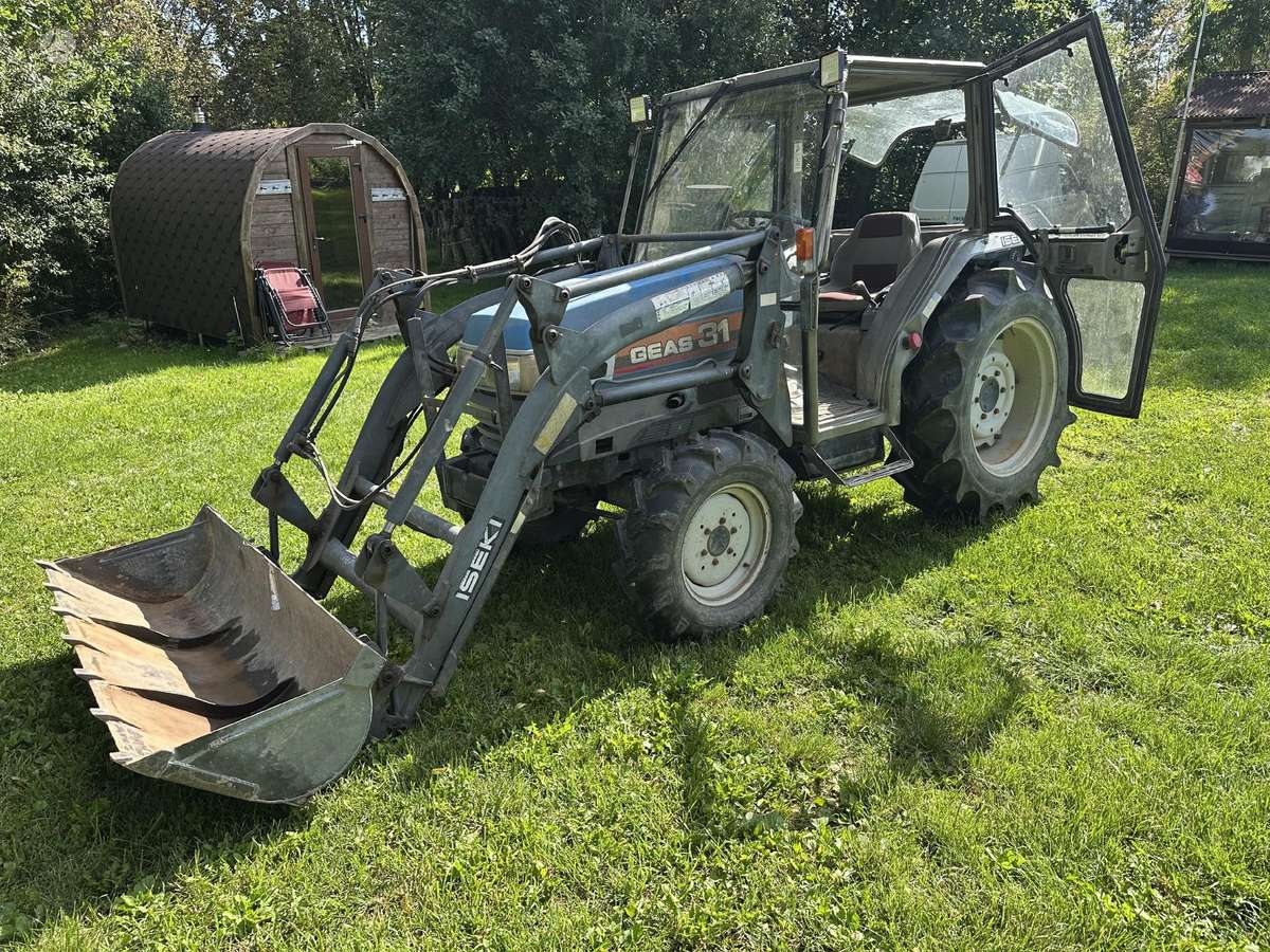 Iseki GEAS31, tractors