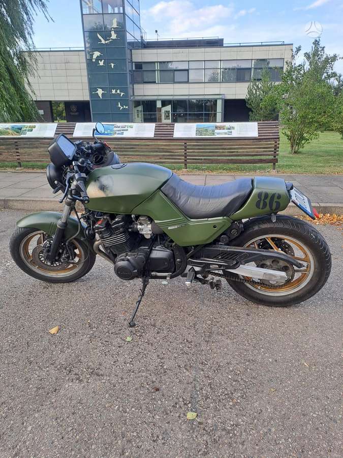 Suzuki GSX 750cc, street / classic