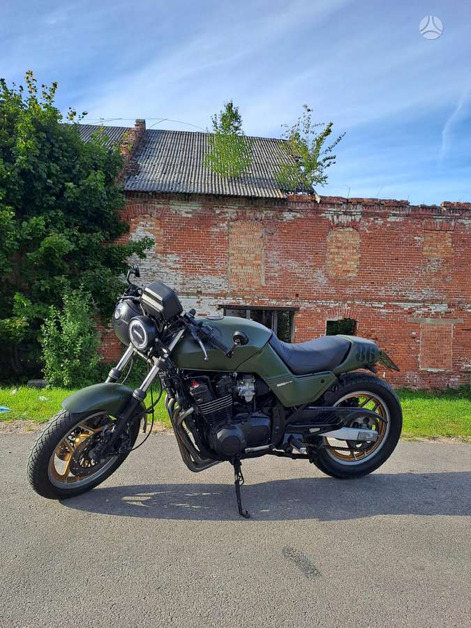 Suzuki GSX 750cc, street / classic