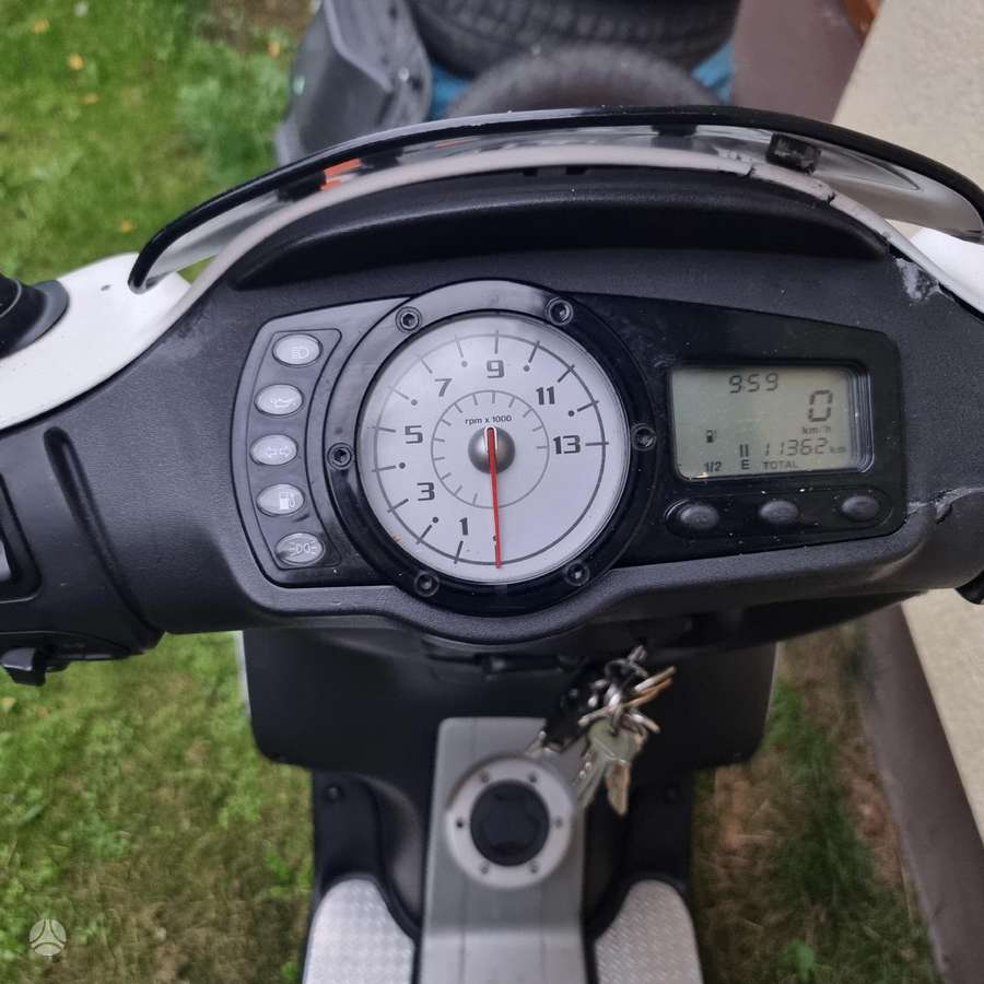 Piaggio NRG 49cc, scooters / mopeds