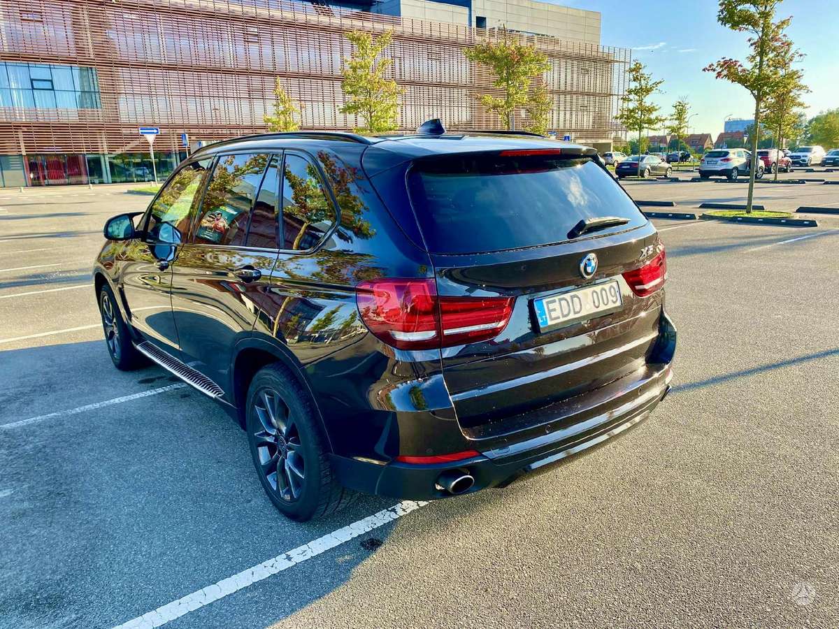 BMW X5, 3.5 l., off-road / crossover