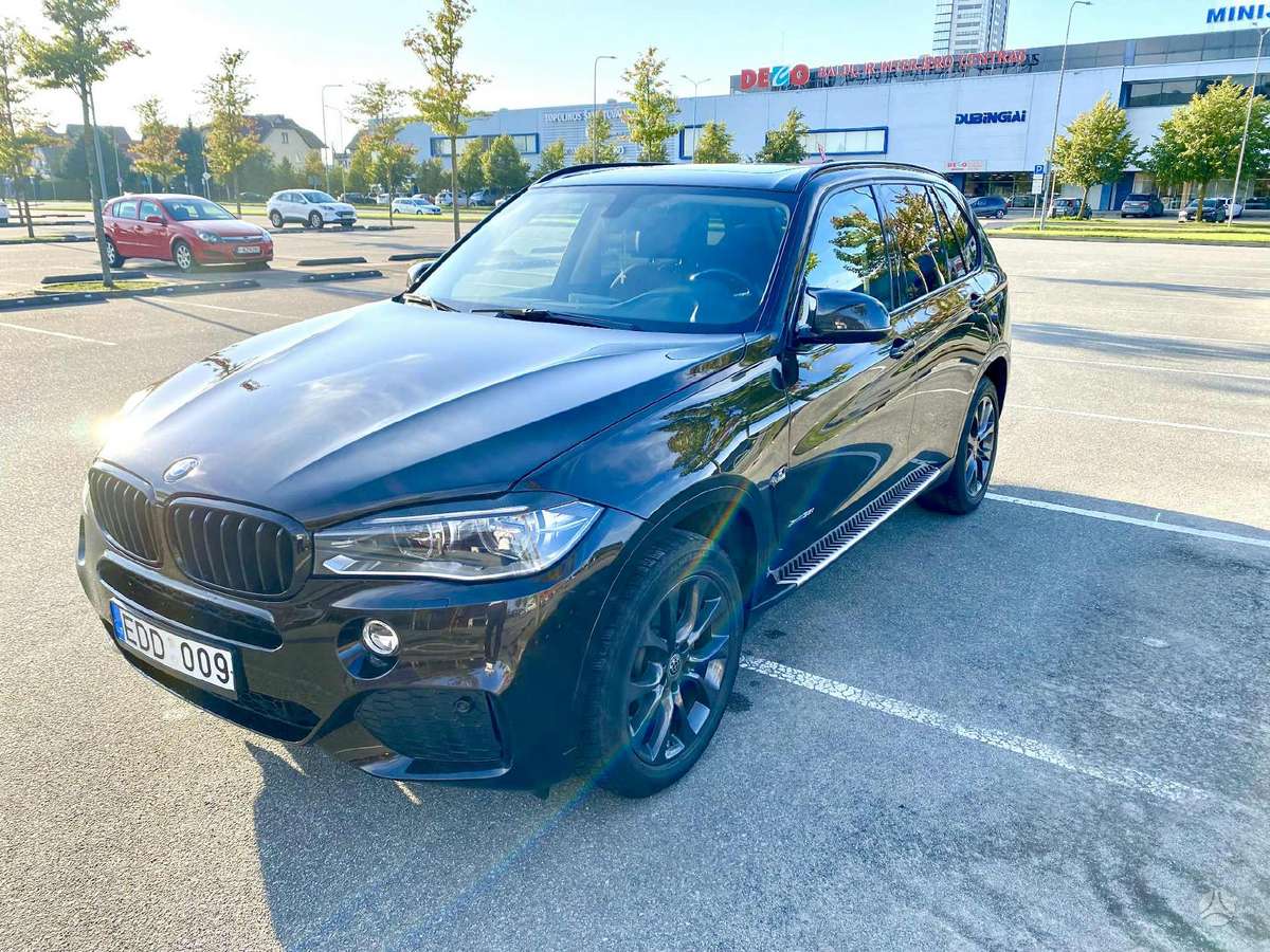 BMW X5, 3.5 l., off-road / crossover