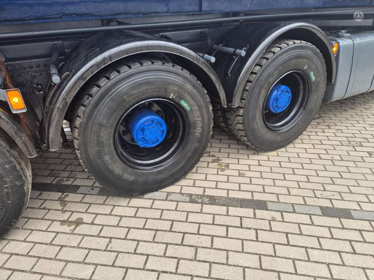 Volvo FM12 500, dumpers with crane