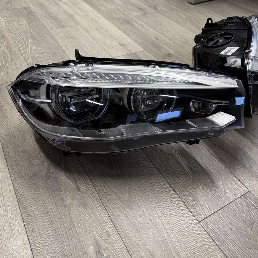 BMW X5 lights