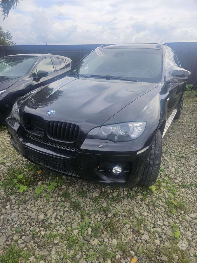 BMW X6