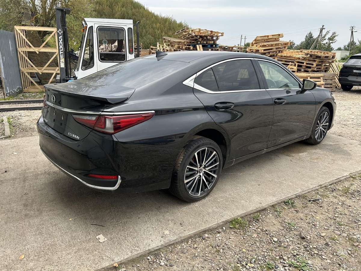 Lexus ES klasė