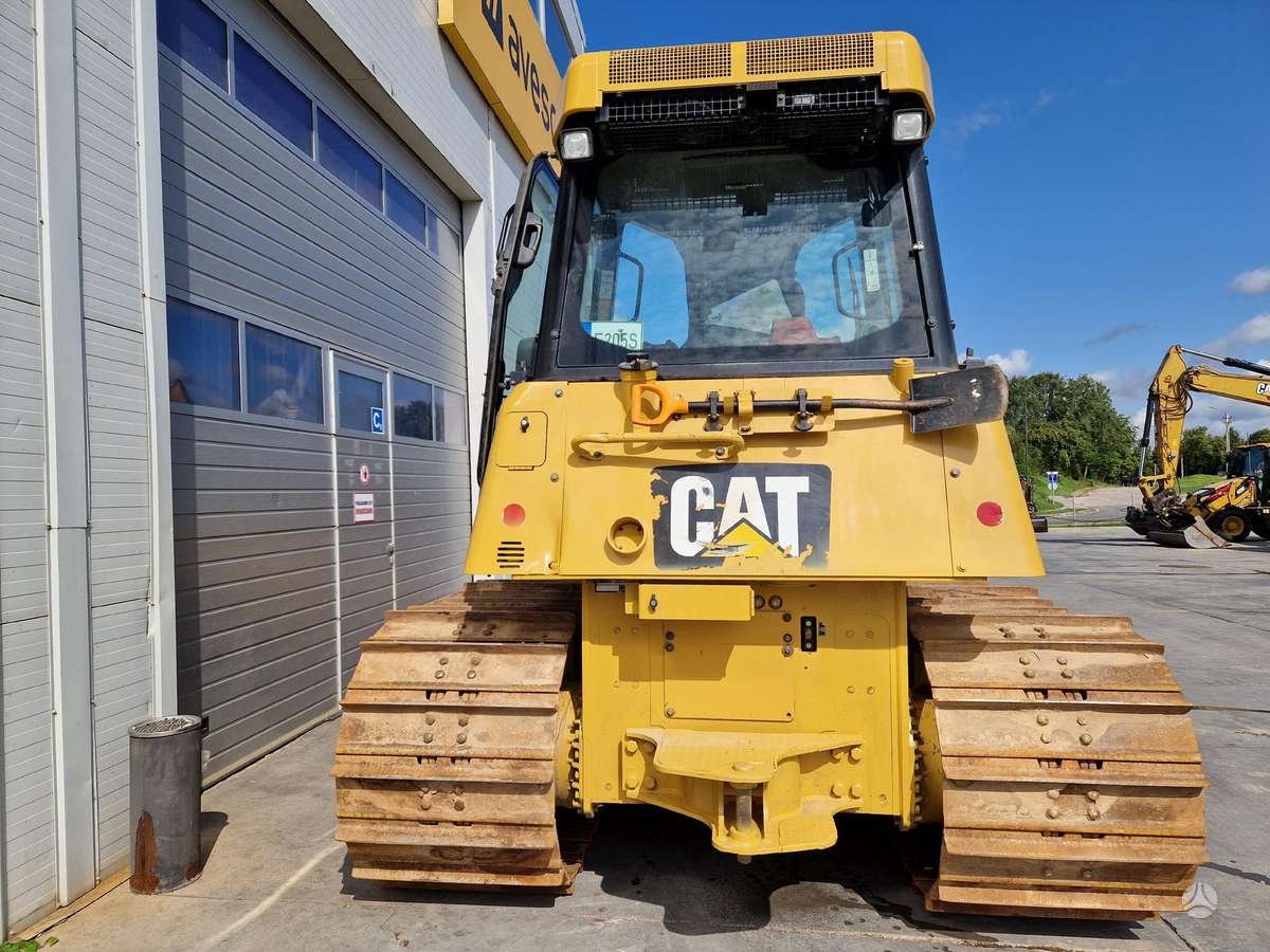 Caterpillar D6K2, buldozeriai