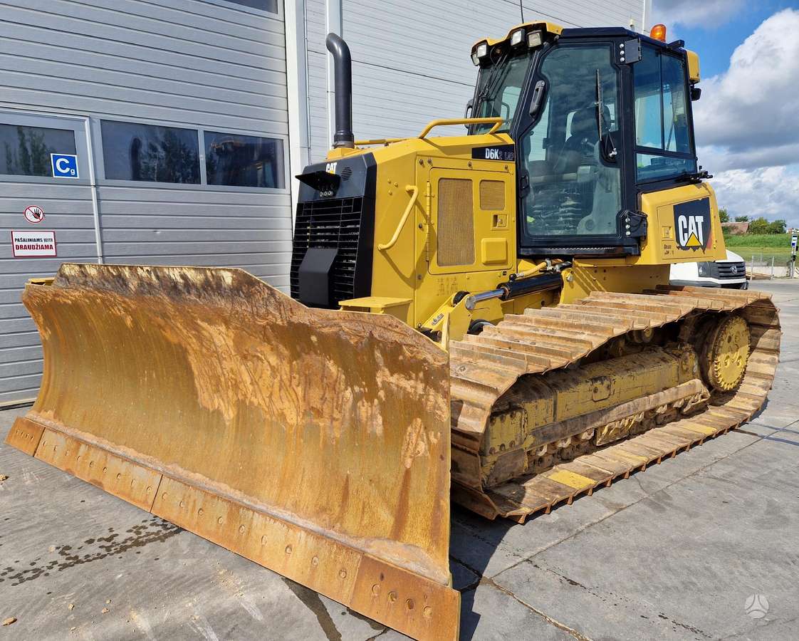 Caterpillar D6K2, buldozeriai