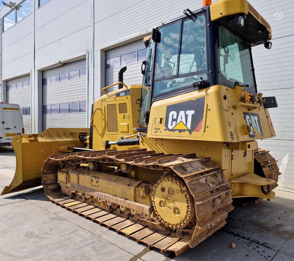 Caterpillar D6K2, buldozeriai