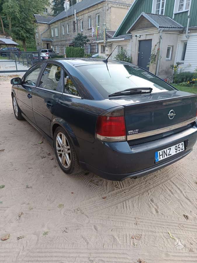 Opel Vectra, 2.2 l., Хэтчбек