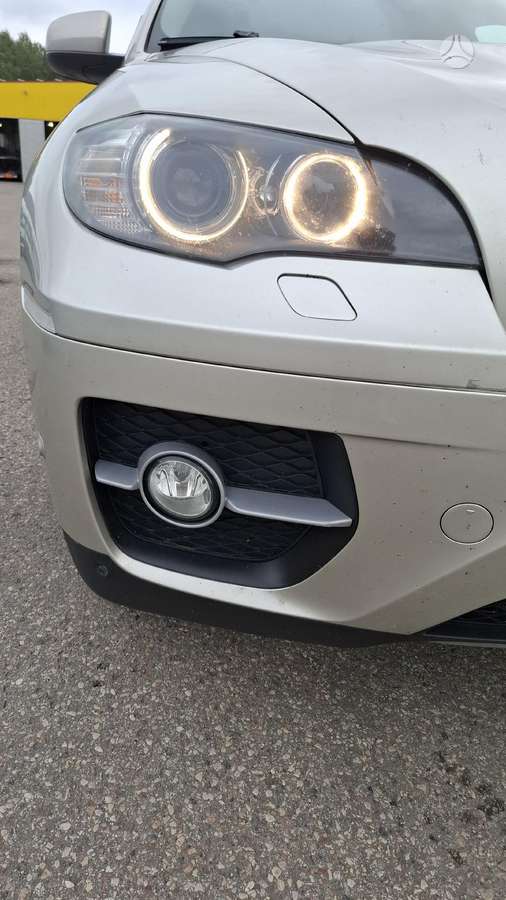 BMW X6, 3.0 l., off-road / crossover