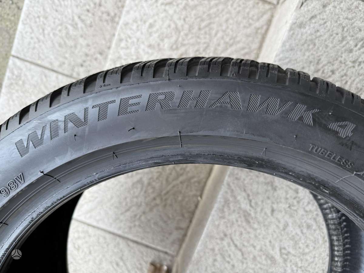 Firestone Winterhawk4/2022m, winter 235/45 R18