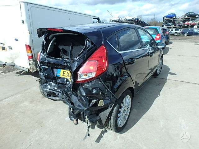 Ford Fiesta dalimis
