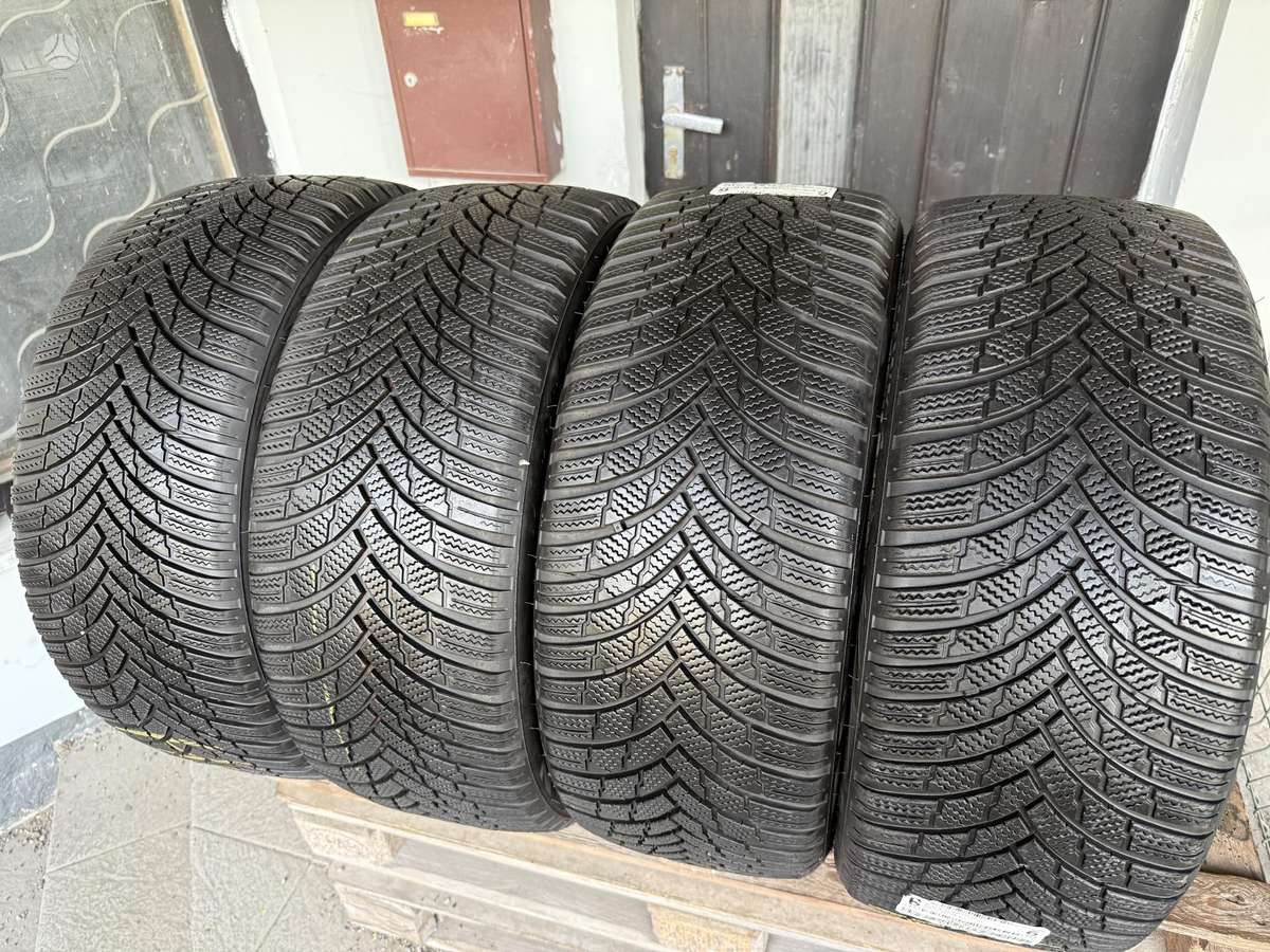 Firestone Winterhawk4, winter 235/45 R18