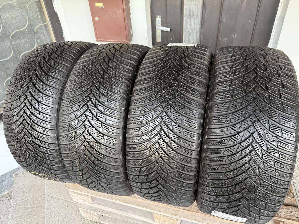 Firestone Winterhawk4, žieminės 235/45 R18
