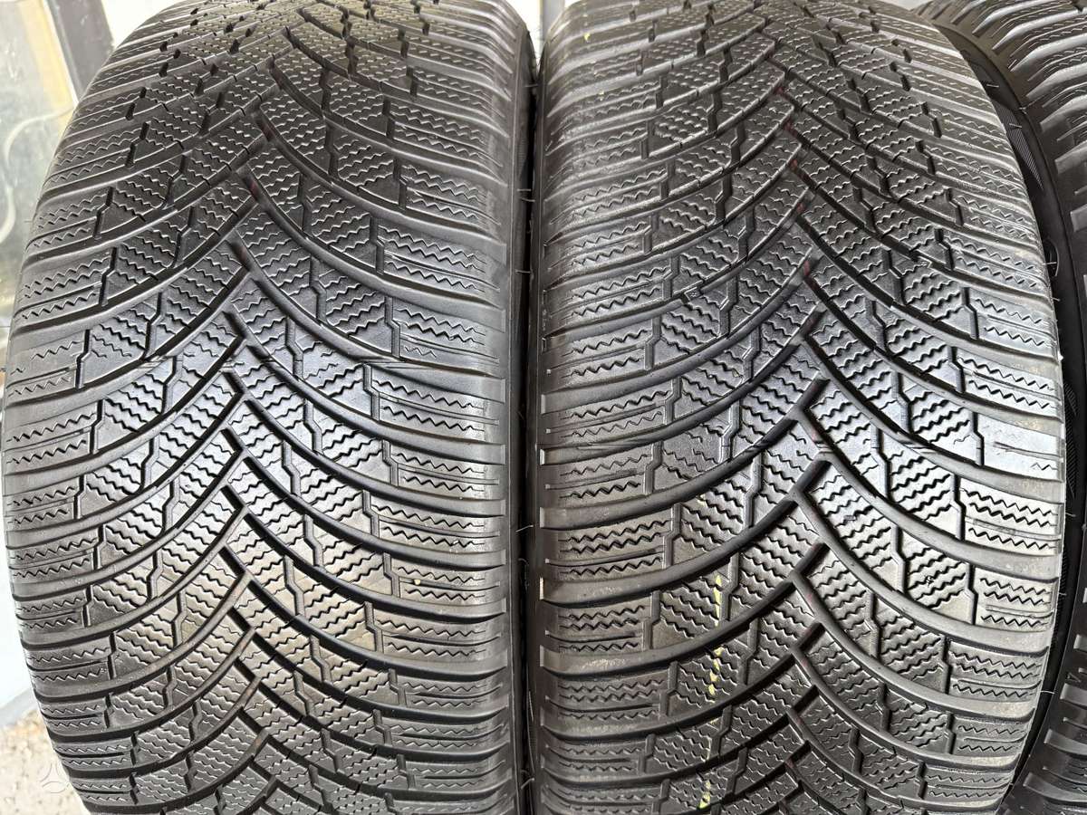 Firestone Winterhawk4, winter 235/45 R18