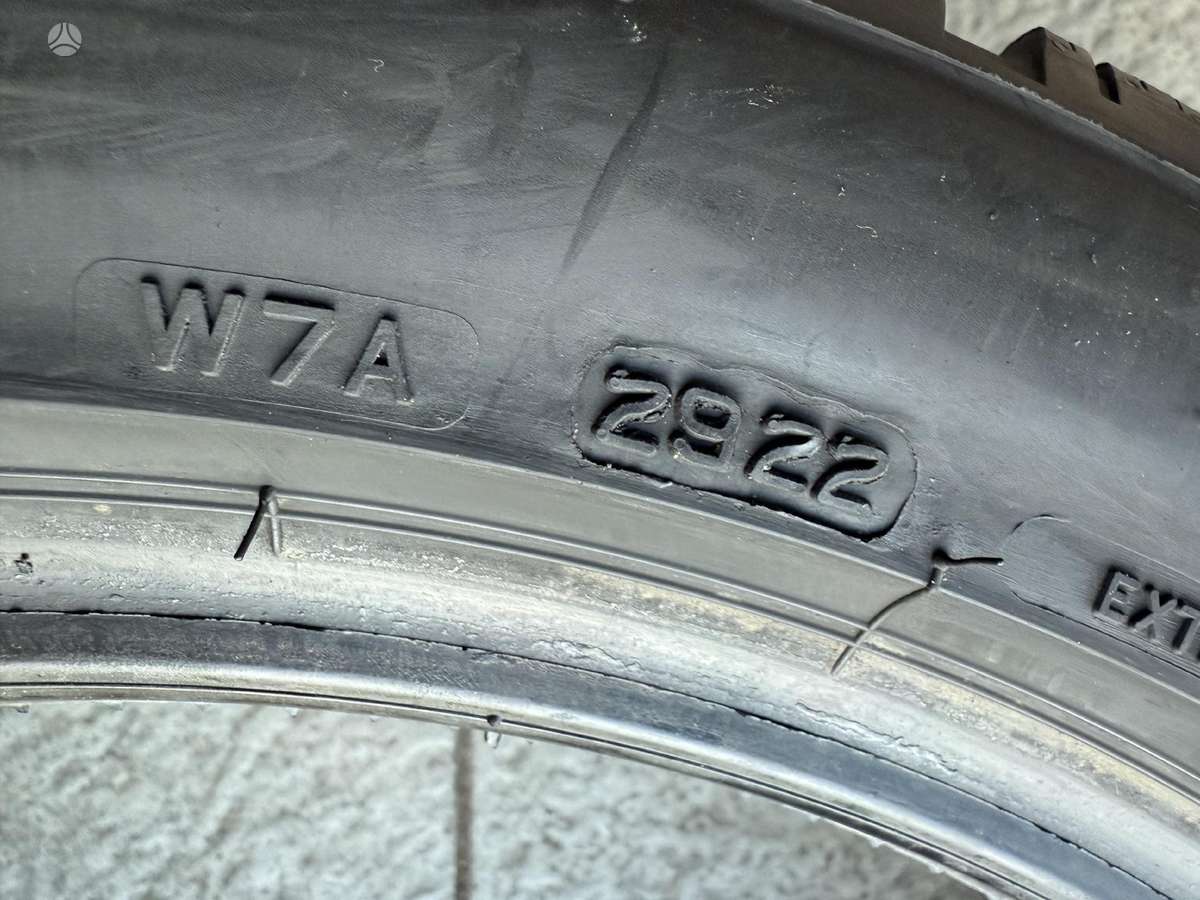 Firestone Winterhawk4, winter 235/45 R18