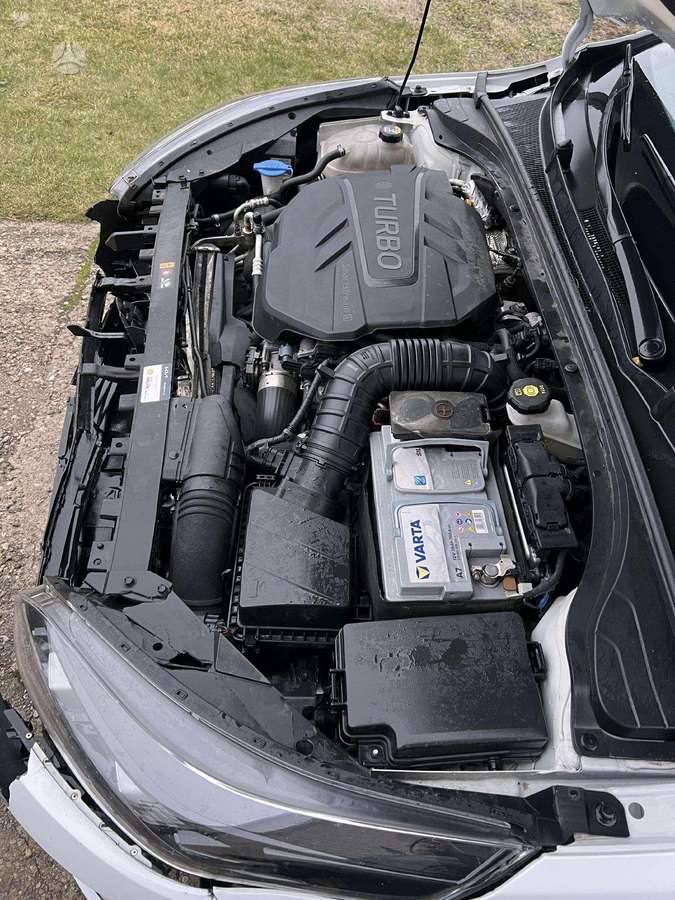 Kia Ceed dalimis
