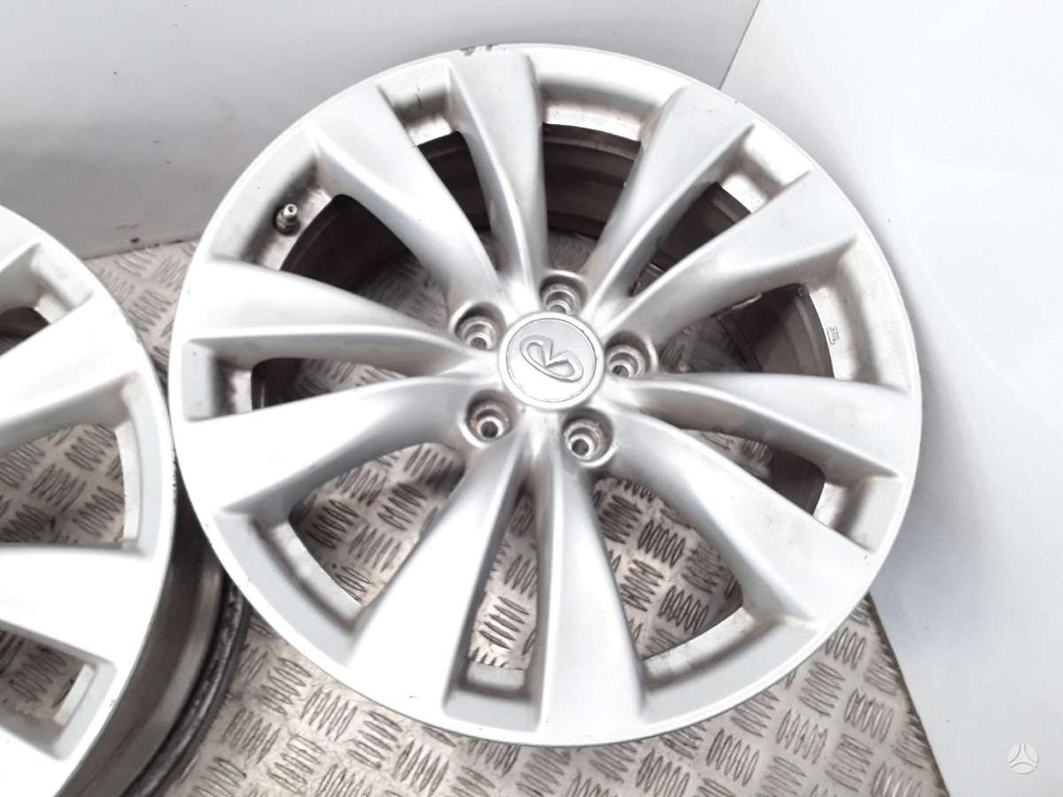 Infiniti M30D, light alloy, R18