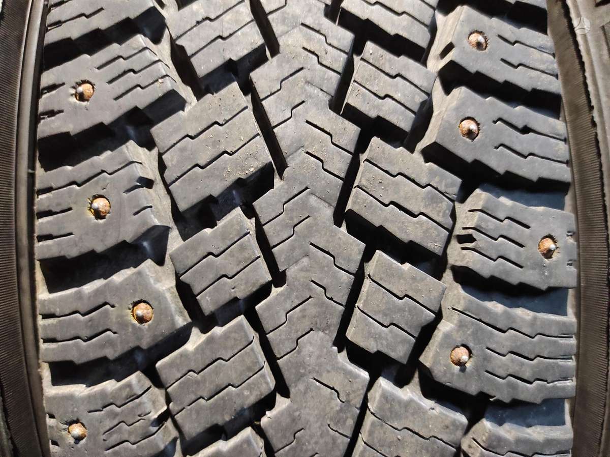 Goodyear, зимние 215/75 R16