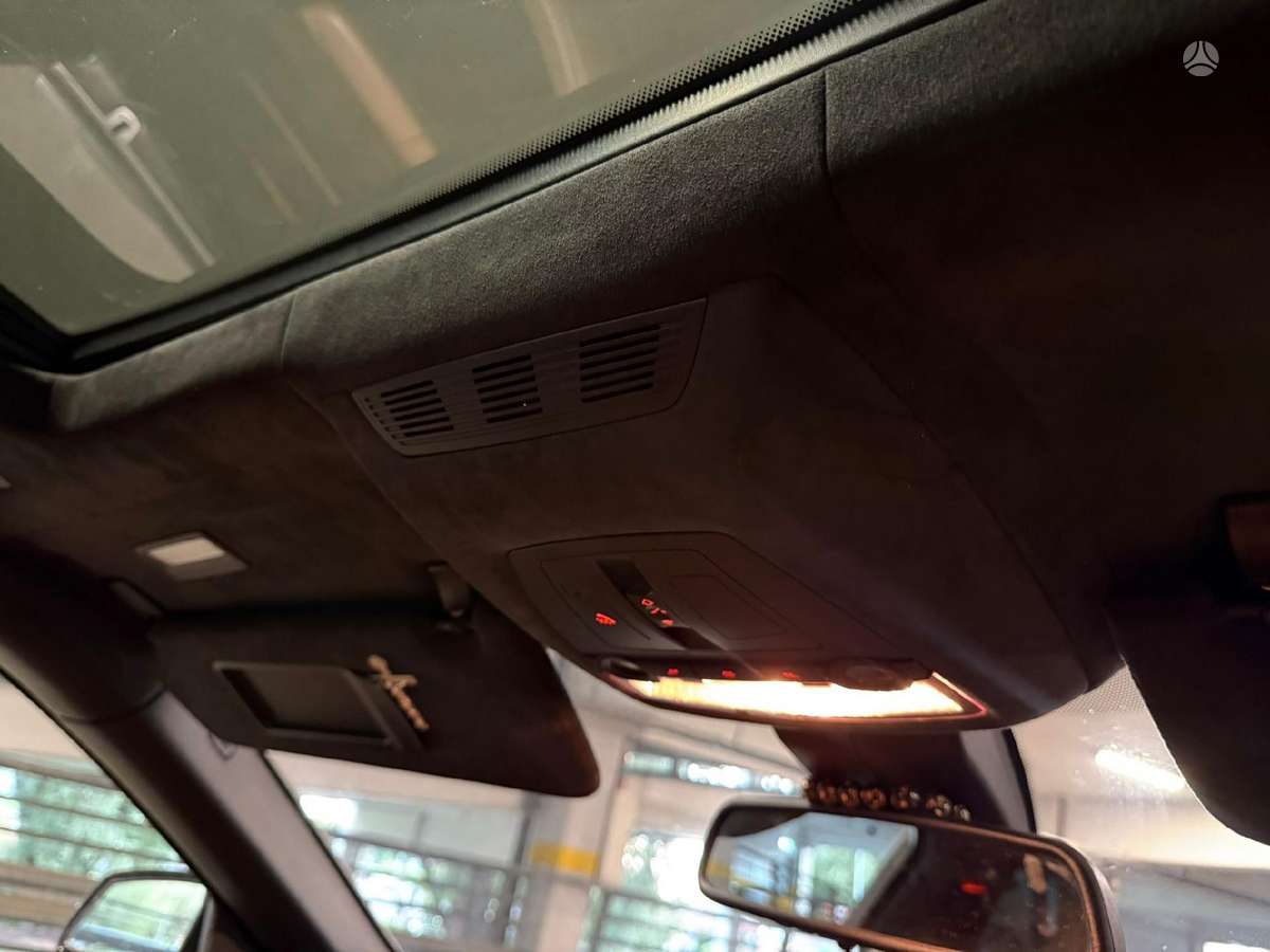BMW 750, 5.0 l., Седан