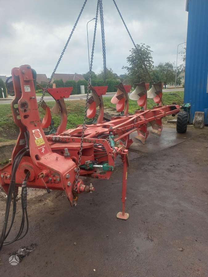 Kverneland EG-100, plūgai