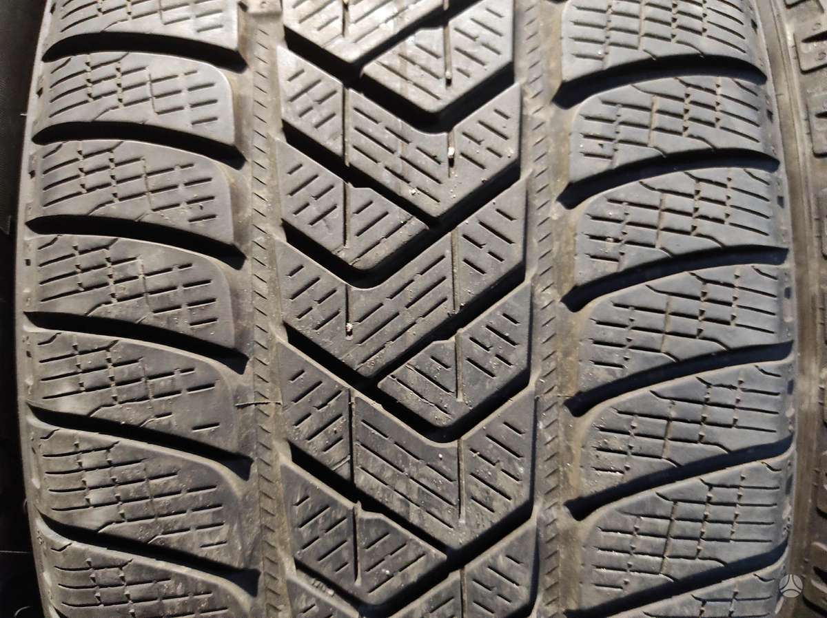 Goodyear, ziemas 255/50 R19