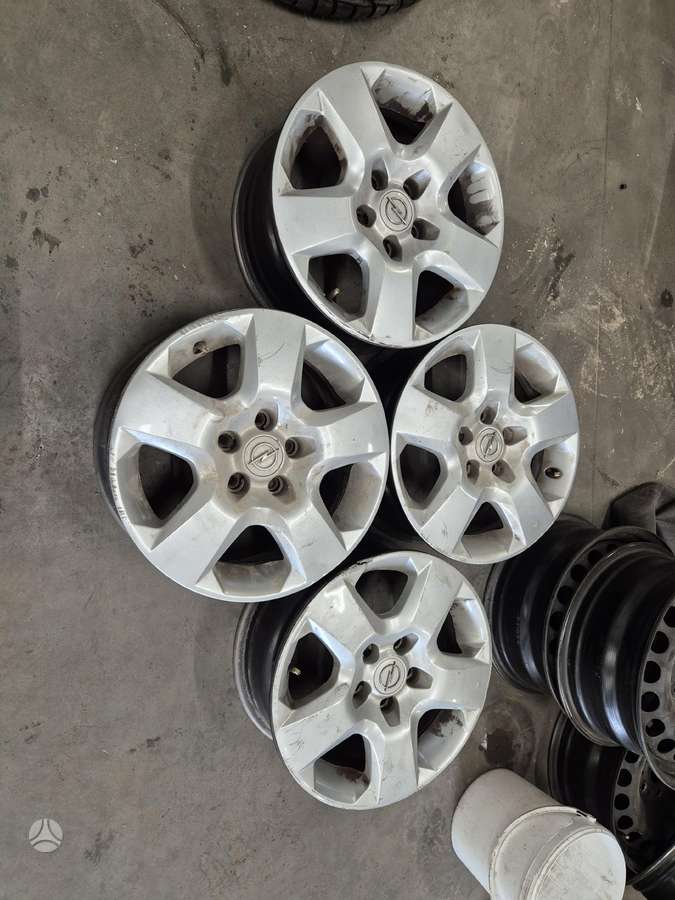 Opel, plieniniai štampuoti, R16