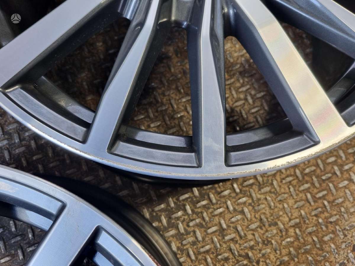 BMW 6856089, light alloy, R18