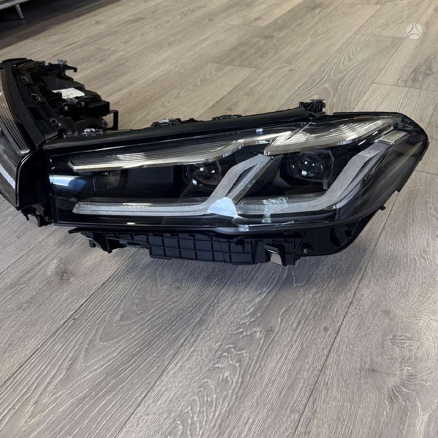 BMW 5 serija lights