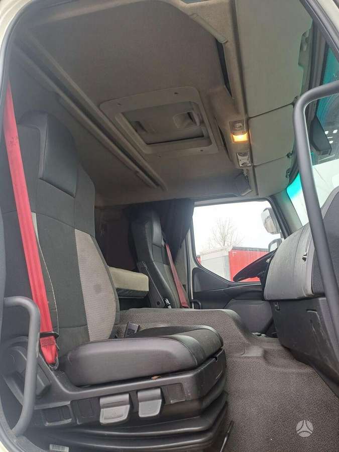 Renault PREMIUM  Kassbohrer 2003, auto vedēji