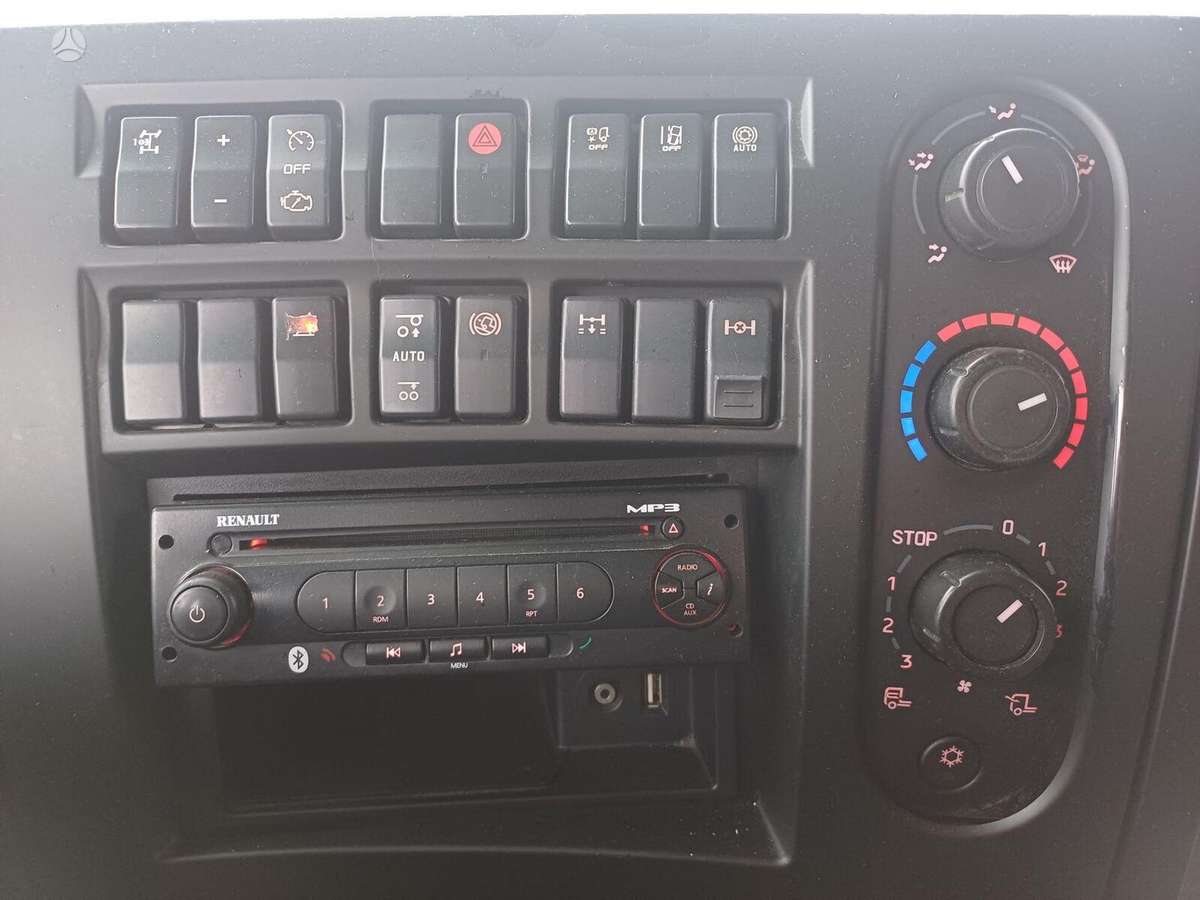 Renault PREMIUM  Kassbohrer 2003, auto vedēji