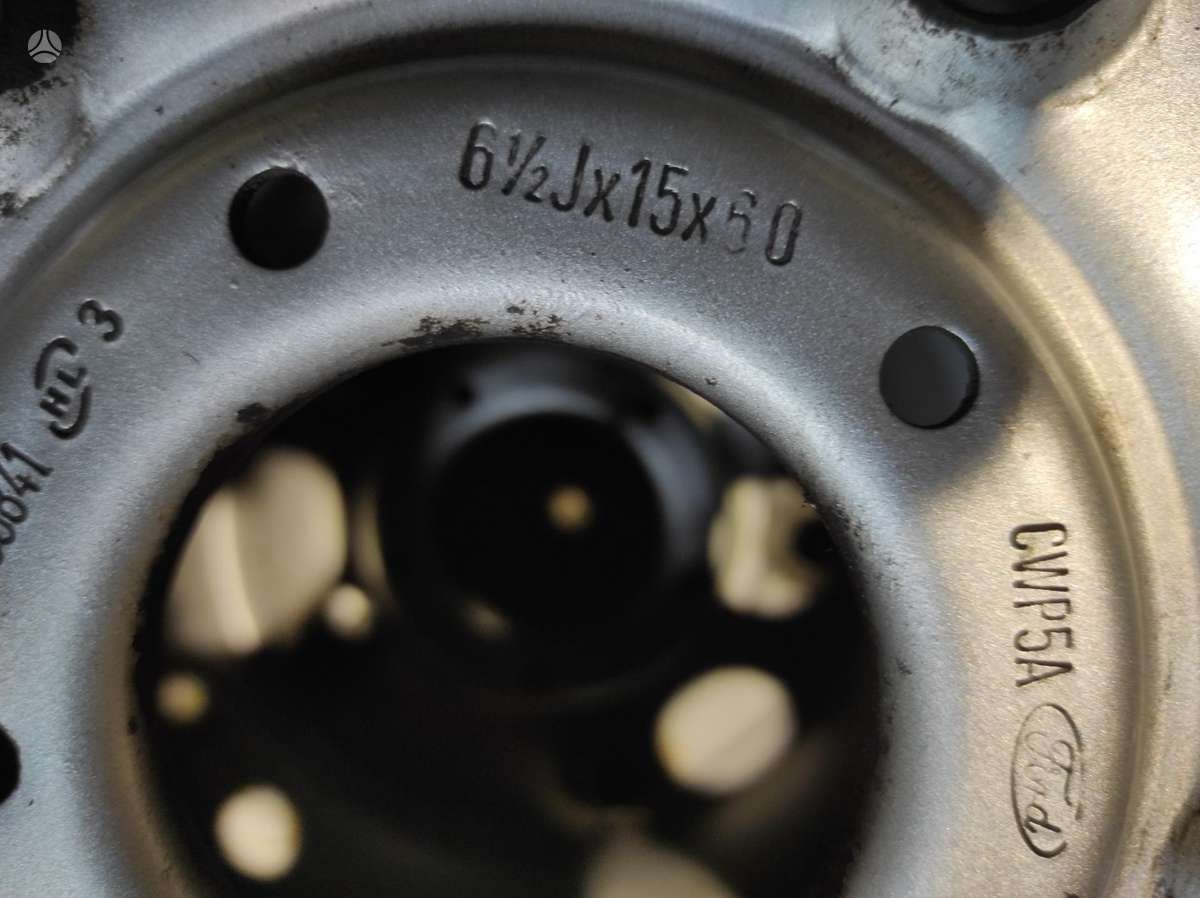 Ford, tērauda apzīmogoti, R15